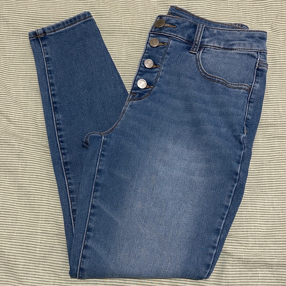 Maurices High Rise Button-Fly Denim Jeans in Medium Wash